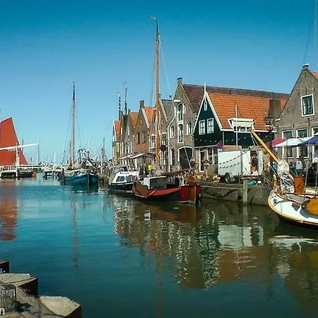 Little * Monnickendam
